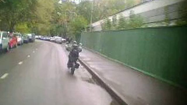 Самый Прикольный мото(летает по Московским улицам САМОДЕЛКИН) смотреть онлайн