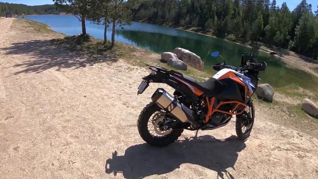 ПОЙМАЛ ВОБЛИНГ!!! ЛЁГКИЙ ОБЗОР KTM 1290 SUPER ADVENTURE R!!! смотреть онлайн