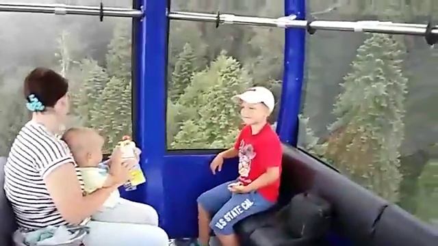 сочи , Russula поднимается на высоту 1600 метров над уровнем моря. смотреть онлайн