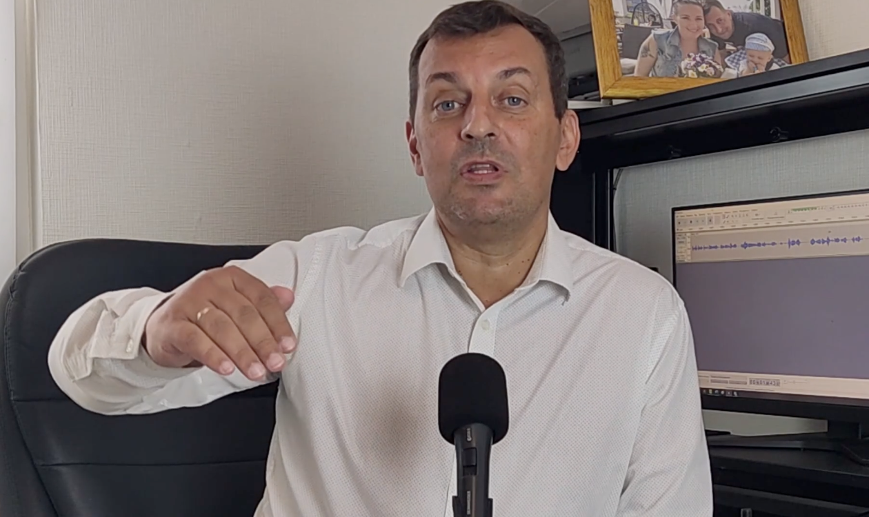 Как Главред Борисенко критикует Путина, при этом манипулируя толпой и 