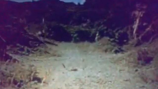 ВЕСТЕРН.Супермен,актер ГОЙКО МИТИЧ в ФИЛЬМЕ про индейцев.Индейцы покинули РЕЗЕРВАЦИЮ.