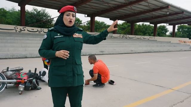 A Safety Guide for Road Accidents - OLX x Rescue 1122 смотреть онлайн