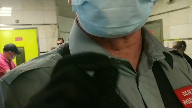 "ВЫ ОСКОРБЛЯЕТЕ ЧЕСТЬ И ДОСТОИНСТВО КОНТРОЛЛЁРОВ!" - МАСОЧНЫЙ БЕСПРЕДЕЛ В МЕТРО КОТЕЛЬНИКИ! смотреть онлайн