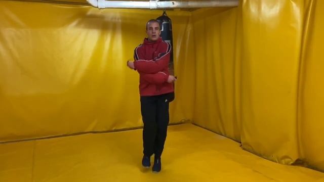 ТОП 5 УПРАЖНЕНИЙ НА СКАКАЛКЕ ДЛЯ КАРДИО смотреть онлайн