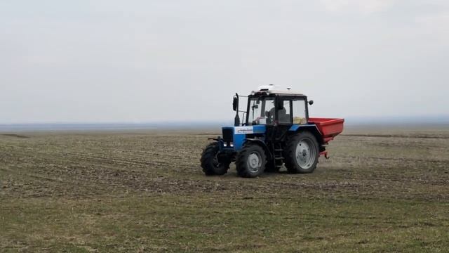 Внесение минеральных удобрений. РУМ OZONE 1200 смотреть онлайн