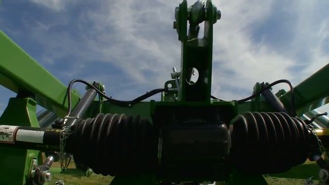 Косилка роторная прицепная с плющением SaMASZ KDC 300W смотреть онлайн