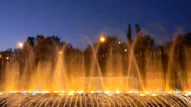 Поющие фонтаны в Липецке смотреть онлайн