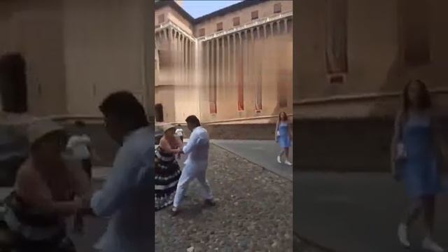 Украинец пристал к женщине и получил смотреть онлайн