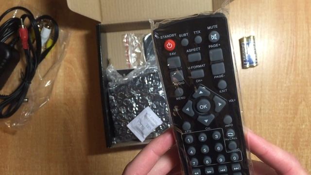 T2 mini Romsat распаковка и обзор приёмника dvb-t2 смотреть онлайн