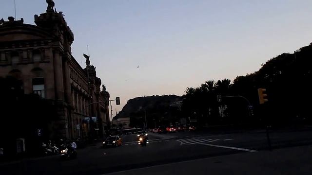 Площадь Колумба, Barcelona смотреть онлайн