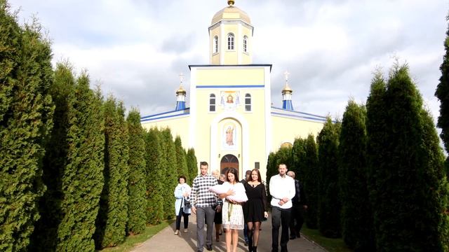 Фото відеозйомка Хрестин дівчинки ☎️0966836287 ПП Ваня зйомка Хрещення Дитини в Храмі RivneVideo.co смотреть онлайн