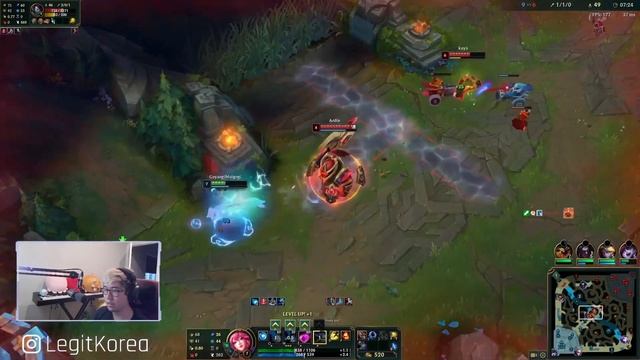 Akali Instantly Regretted Using Shuriken on Ahri... смотреть онлайн
