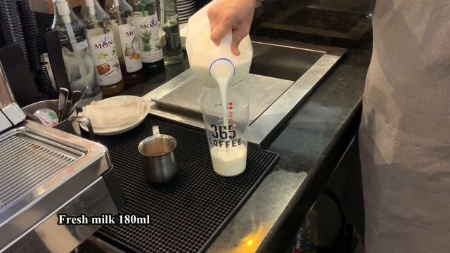 Cafe Vlog EP.755 | Iced Caffe Pandan Latte | Coffee Pandan | How To Make Coffee Drinks