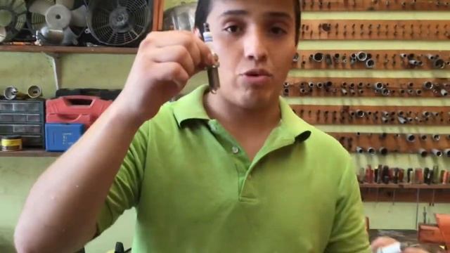 Cambio de bujías Nissan Sentra 2006 1.8 смотреть онлайн