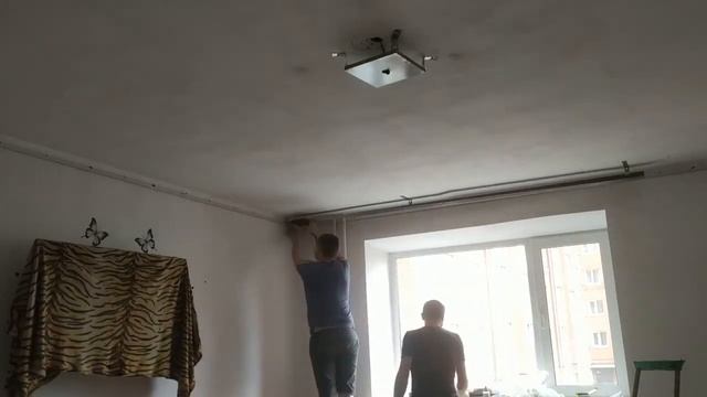 натяжной потолок зал смотреть онлайн