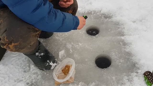 Рыбалка на жерлицы,ловля щуки на жерлица,окунь на безмотылку,трудовая рыбалка смотреть онлайн