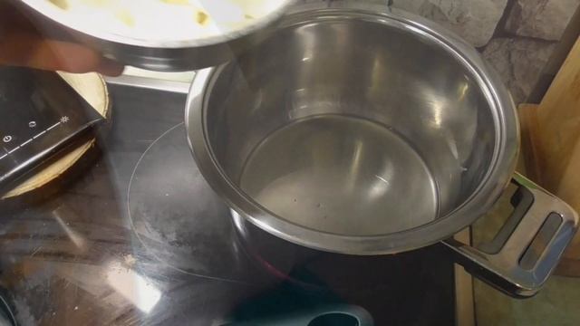 Рыба под маринадом из Советского Союза. Вкус простых рыбёшек чудесно преображался с тушёными овощам смотреть онлайн