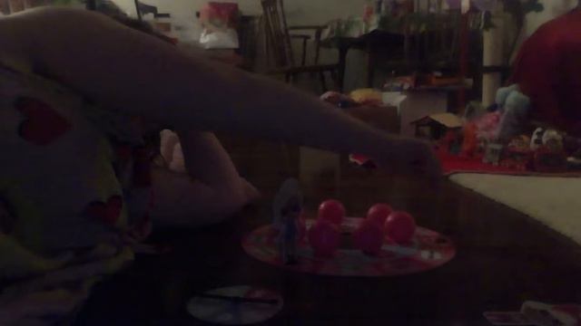 Playing The L.O.L Surprise! 7 Layers Of Fun! The Game смотреть онлайн