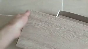 Самый дешёвый ламинат на стену. Срезаем замки.