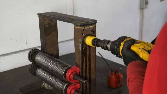 How To Make A Sugarcane Juice Machine | Simple Homemade Mini Sugarcane Juice Machine | DIY смотреть онлайн