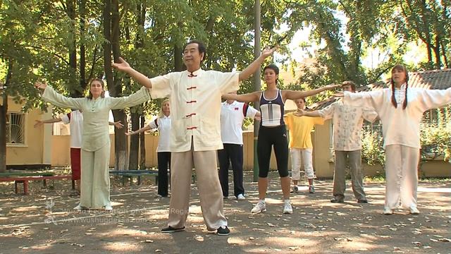 Зарядка ушу с Му Юйчунем полная версия видео - Ушу для здоровья смотреть онлайн