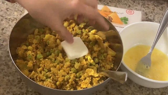 CHICKEN SAMOSA RECIPE | HOW TO COOK AND WRAP SAMOSA смотреть онлайн