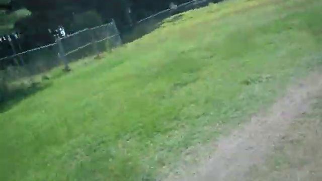 гонки, бенизин против электро кара.AVI смотреть онлайн