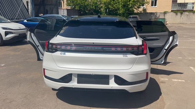 Zeekr 001 Зикр 001