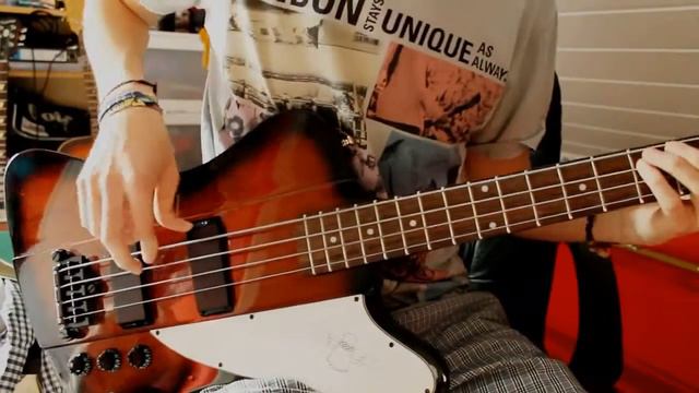 Epiphone Thunderbird IV Guitar смотреть онлайн