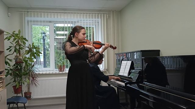 Ф. Крейслер - Менуэт (в стиле Г. Пуньяни). Исполняет Диана Шакаришвили. смотреть онлайн