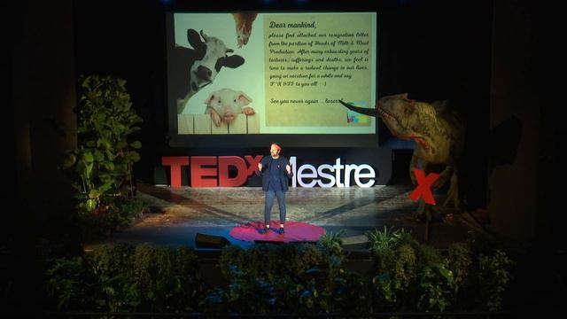 How will we eat in the future? | Riccardo Bottiroli | TEDxMestre смотреть онлайн