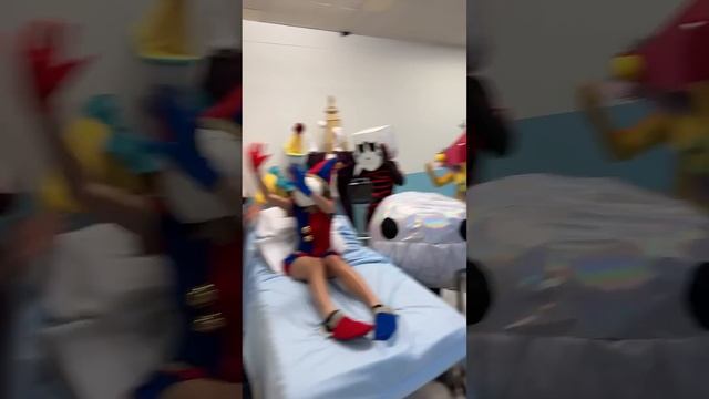 DIGITAL CIRCUS CONGRATULATES POMNI AND HER BABY! смотреть онлайн