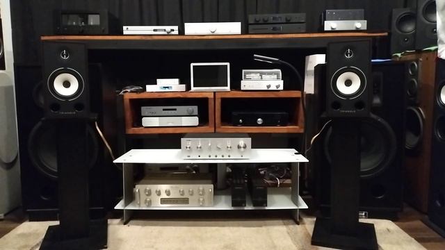 EXCELENTE MATCH, AMPLIFICADOR YAMAHA CA-ZI ,PARLANTES BOOKSHELF TRIANGLE BOREA BR03 смотреть онлайн