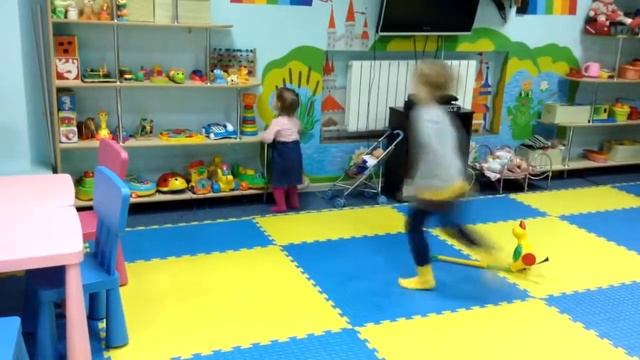 Игровая комната ☺ Васе 5 лет ☺ Кате 1 год и 4 месяца ☺ Ульяновск смотреть онлайн