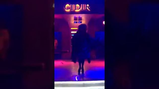 травести дива динамит -алла пугачева-модам брошкина смотреть онлайн