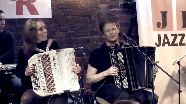 Oye Como Va. Ой, цветёт латина - AccordionRock смотреть онлайн