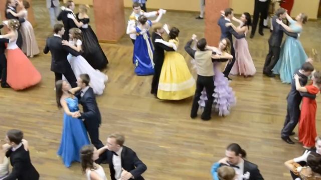IX городской бал молодежи состоялся в Нижнем Новгороде смотреть онлайн