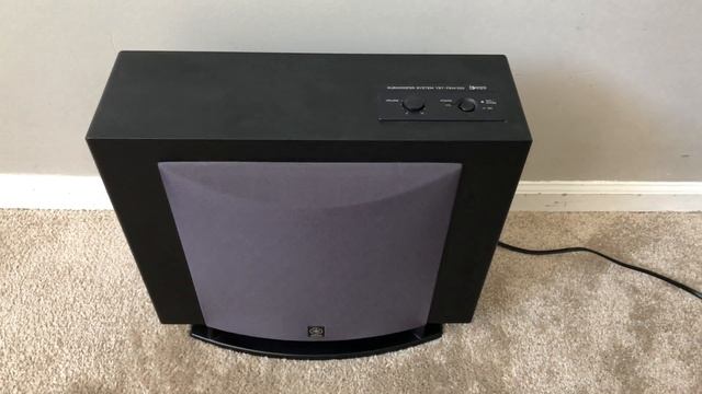 Yamaha YST-FSW100 Home Theater Powered Active Subwoofer смотреть онлайн