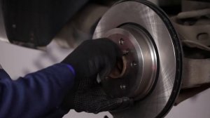 Kaip pakeisti galiniai stabdžių diskai ir galinių stabdžių kaladėlės BMW X3 E83 [PAMOKA]