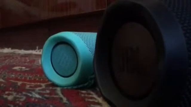 Басс тест двух колонок jbl смотреть онлайн