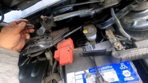 WINDSHIELD WIPERS MOTOR REPLACEMENT - TOYOTA YARIS 2008-2016