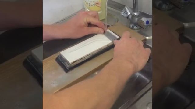 Моя версия заточки ножей с помощью водных камней смотреть онлайн