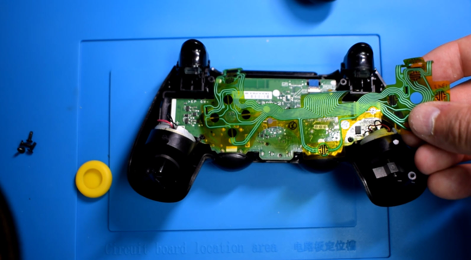 Ремонт Геймпада DualShock 4 для Sony PlayStation 4 смотреть онлайн