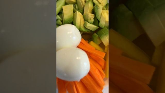 Блюдо за 15 мин? фунчоза ? свежие овощи ? фрукты ? сыр #рецепты смотреть онлайн