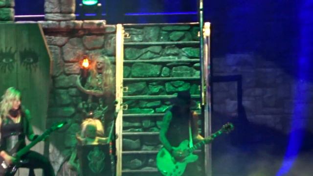 Alice Cooper - He's back(the man behind the mask),live @ Royal Arena, Copenhagen, 25 September 201 смотреть онлайн