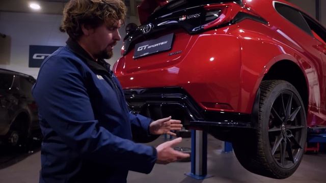 Toyota Yaris GR Sports 2.0 aneb rok s GRkama смотреть онлайн