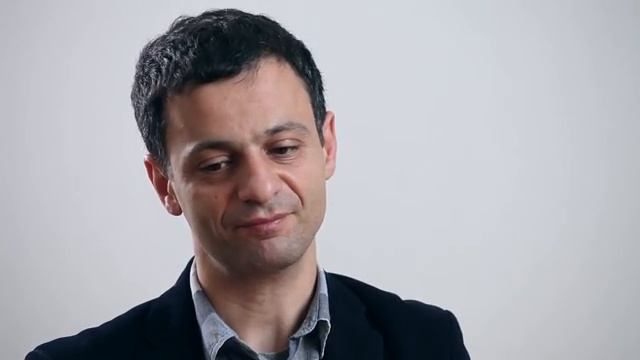 Лайнус Полинг и кристаллография — Артем Оганов смотреть онлайн