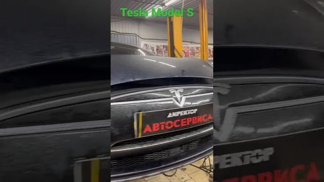 Что может сломаться? Tesla? Это же электромобиль… смотреть онлайн