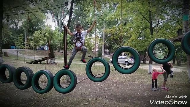 "Лень в пень" верёвочный парк в парке Щербакова г.Донецк. смотреть онлайн
