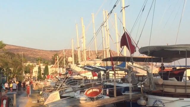 Поиск пробок УГАДАЙ где какой город Подбираю крышки с улицы смотреть онлайн